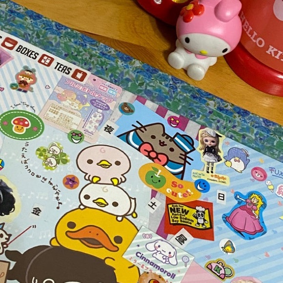 FLASH SALE 🎰 Cute Collage Wooden Serving Tray - Picture 3 of 7